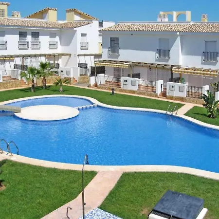 Con Piscina Y Dos Terrazas *